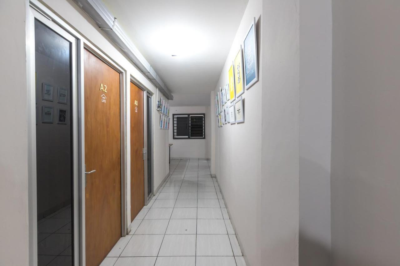 Maminoti Syariah Residence Mitra Reddoorz Bogor Buitenkant foto